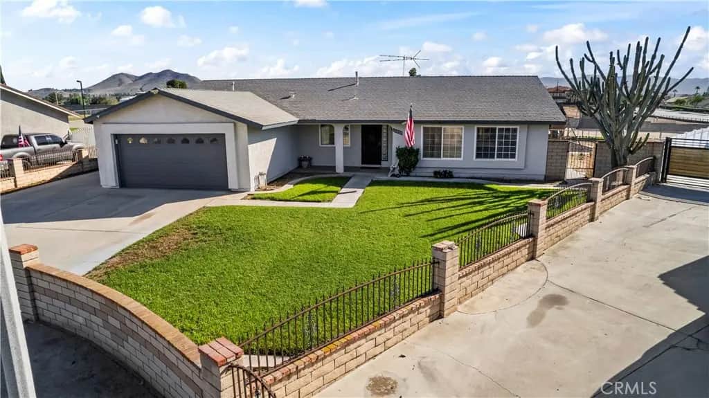 11770 Del Sur Drive, Jurupa Valley, CA — listing photo 1