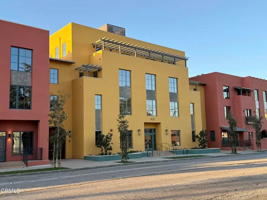 1878 E Walnut Street 201, Pasadena, CA — listing photo 1