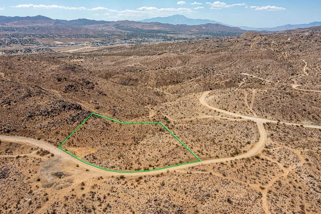 207 Serin Drive, Yucca Valley, CA — listing photo 1