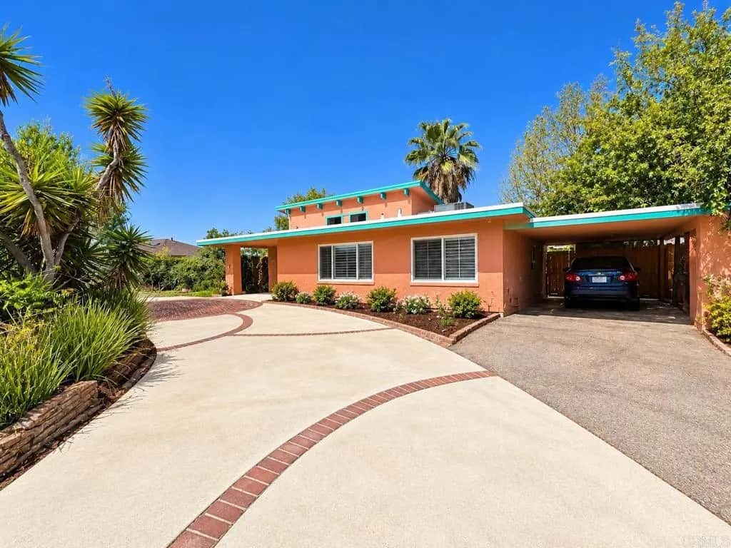 2820 Highlands Boulevard, Spring Valley, CA — listing photo 1