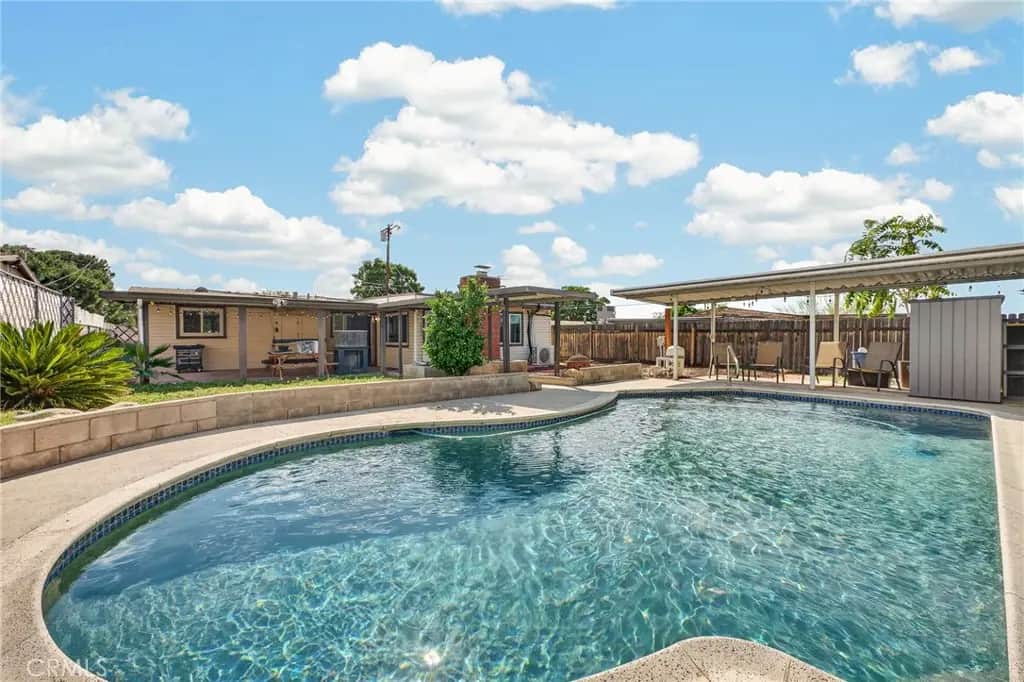 2003 Capri Avenue, Mentone, CA — listing photo 1