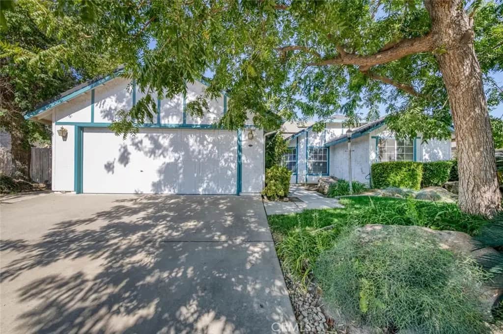 927 Palo Alto, Clovis, CA — listing photo 1