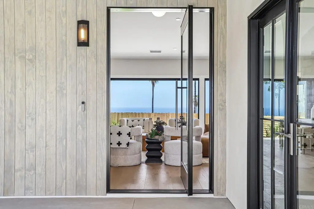 6662 Avenida La Reina, La Jolla, CA — listing photo 1