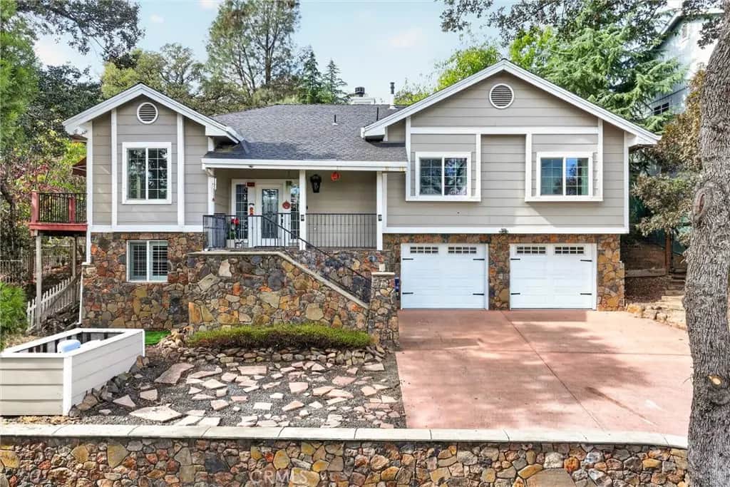 16930 Knollview Drive, Hidden Valley Lake, CA — listing photo 1