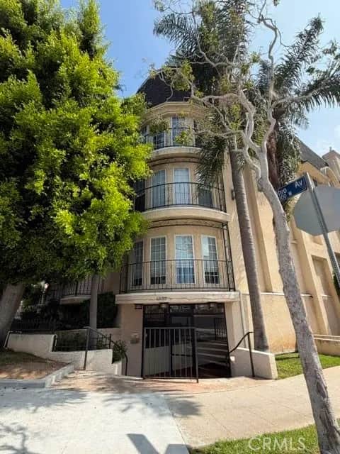 12130 Ohio, Los Angeles, CA — listing photo 1