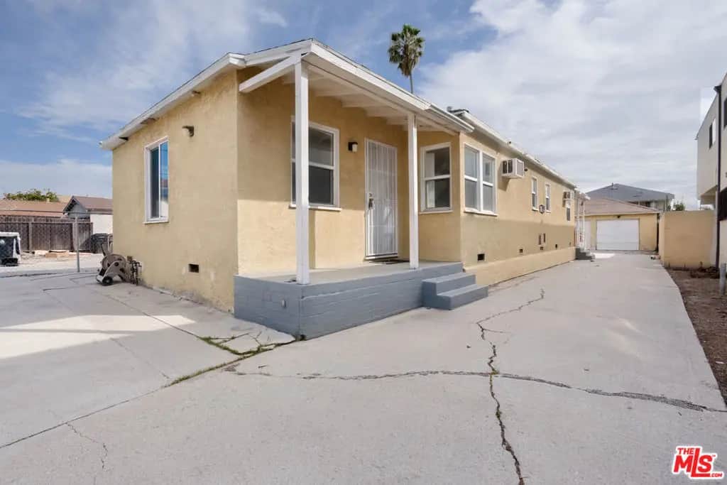 6414 1/2 10th Avenue, Los Angeles, CA — listing photo 1