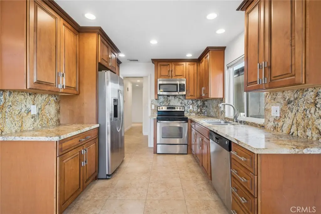 501 Marguerite B, Newport Beach, CA — listing photo 1