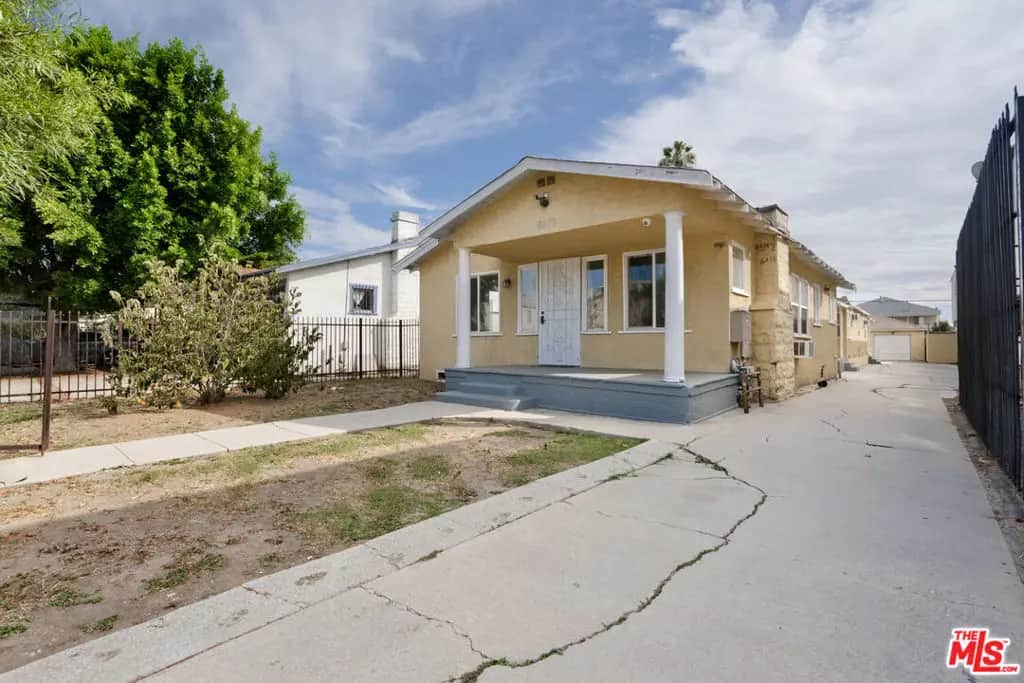 6412 10th Avenue, Los Angeles, CA — listing photo 1