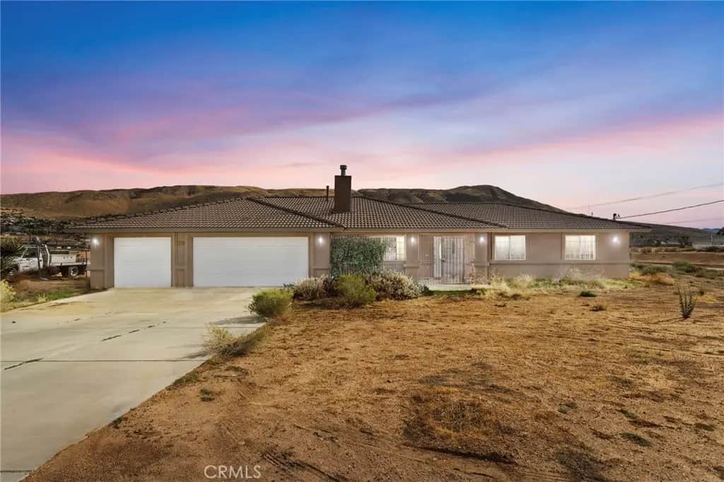 22512 Pacific Street, Apple Valley, CA — listing photo 1
