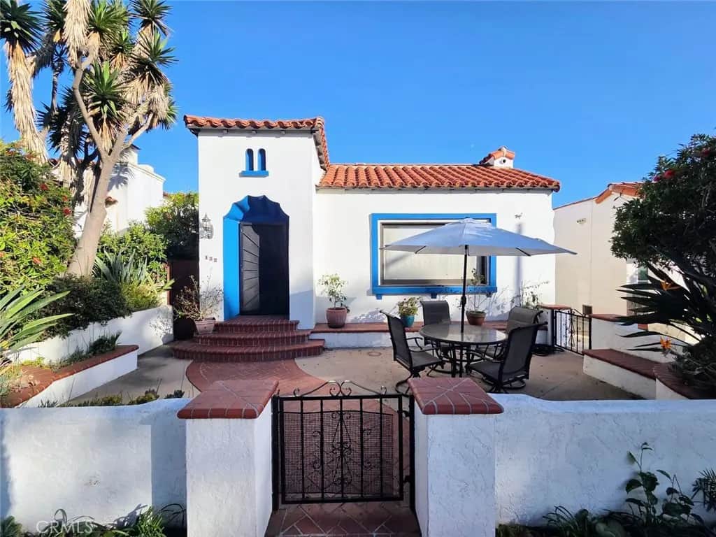 152 Granada Avenue, Long Beach, CA — listing photo 1