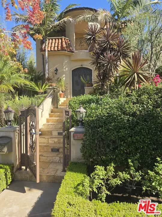 620 Lorna Lane, Los Angeles, CA — listing photo 1