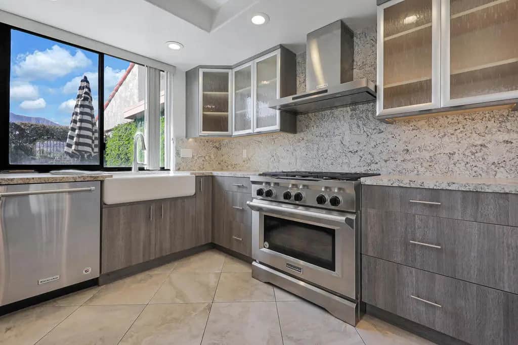 28 Majorca Drive, Rancho Mirage, CA — listing photo 1