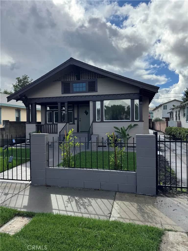 134 E 56th, Los Angeles, CA — listing photo 1