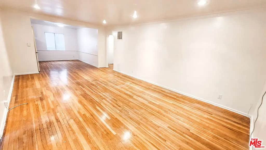 926 S Bedford Street 2, Los Angeles, CA — listing photo 1