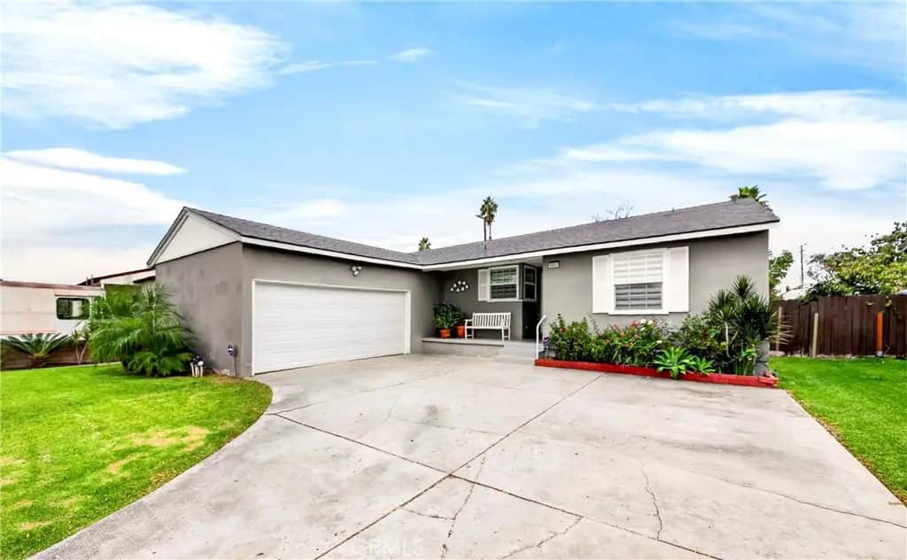 1037 W Ash, Fullerton, CA — listing photo 1