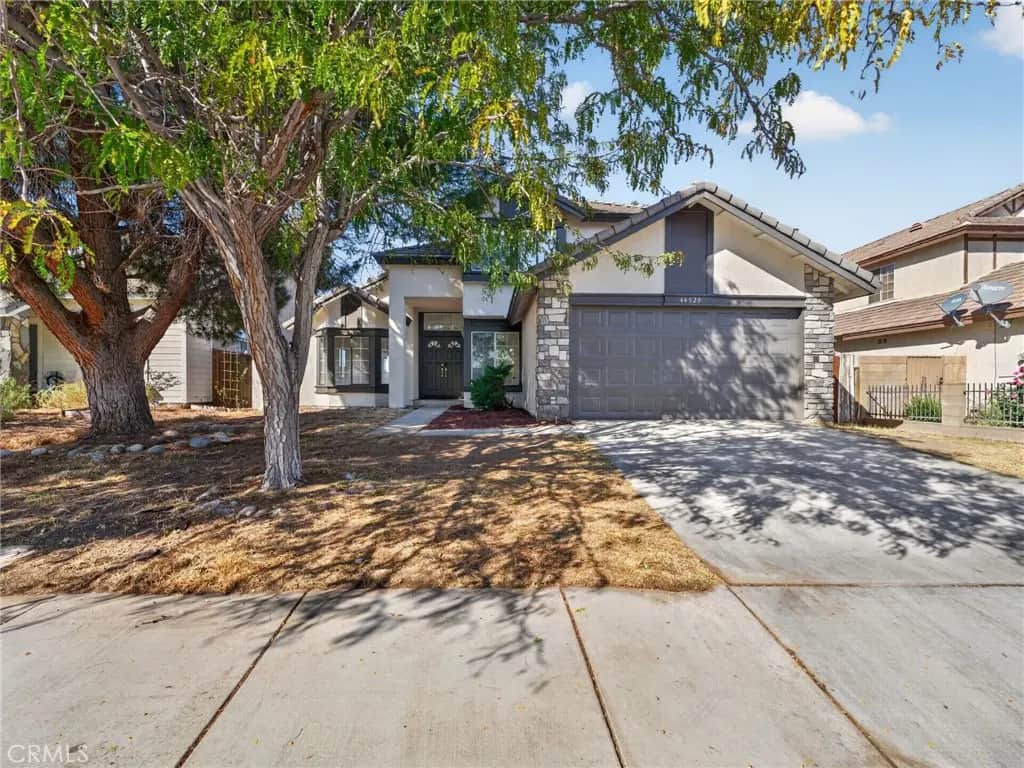 44529 Aspen Street, Lancaster, CA — listing photo 1