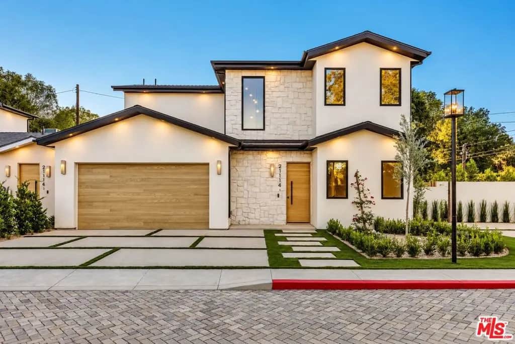 21114 Chase Street 1, Canoga Park, CA — listing photo 1