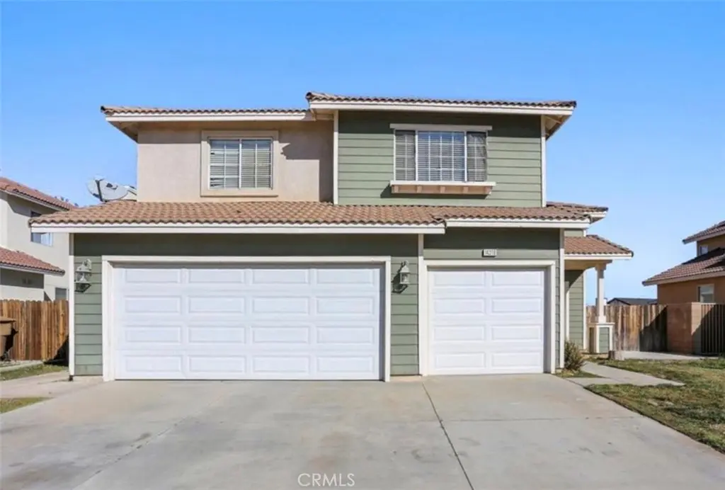 14318 Dartmouth Street, Hesperia, CA — listing photo 1