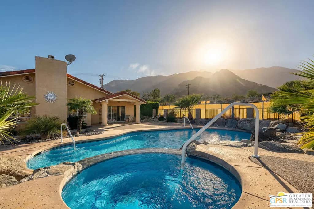 600 W Via Escuela, Palm Springs, CA — listing photo 1