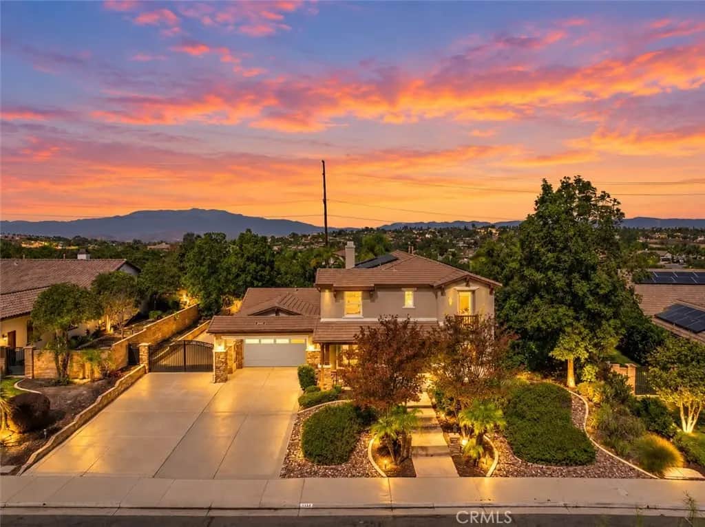 1137 Pamplona Drive, Riverside, CA — listing photo 1