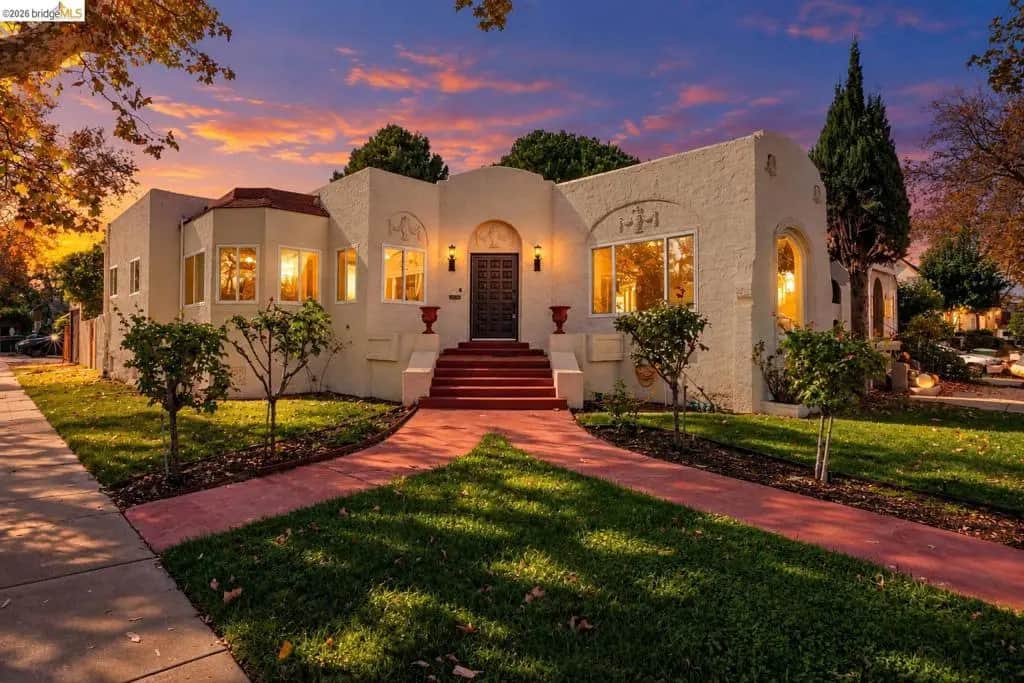 696 Central Ave, Pittsburg, CA — listing photo 1