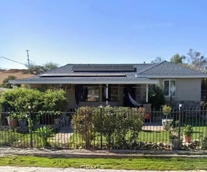 5034 Jones Avenue, Riverside, CA — listing photo 1