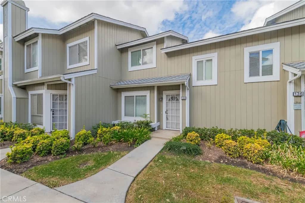 134 Monroe, Irvine, CA — listing photo 1
