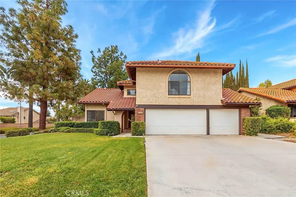 23650 Arminta Street, West Hills, CA — listing photo 1