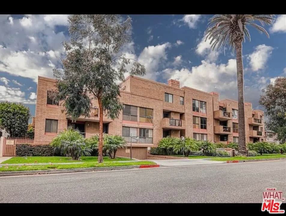 235 S Tower Drive 306, Beverly Hills, CA — listing photo 1