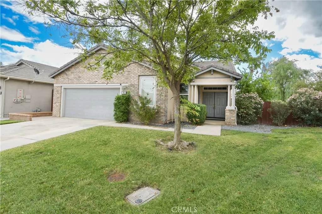 7975 Doyle Circle, Hemet, CA — listing photo 1