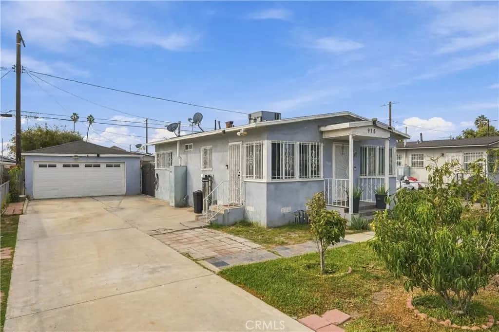 916 E 103rd Place, Los Angeles, CA — listing photo 1