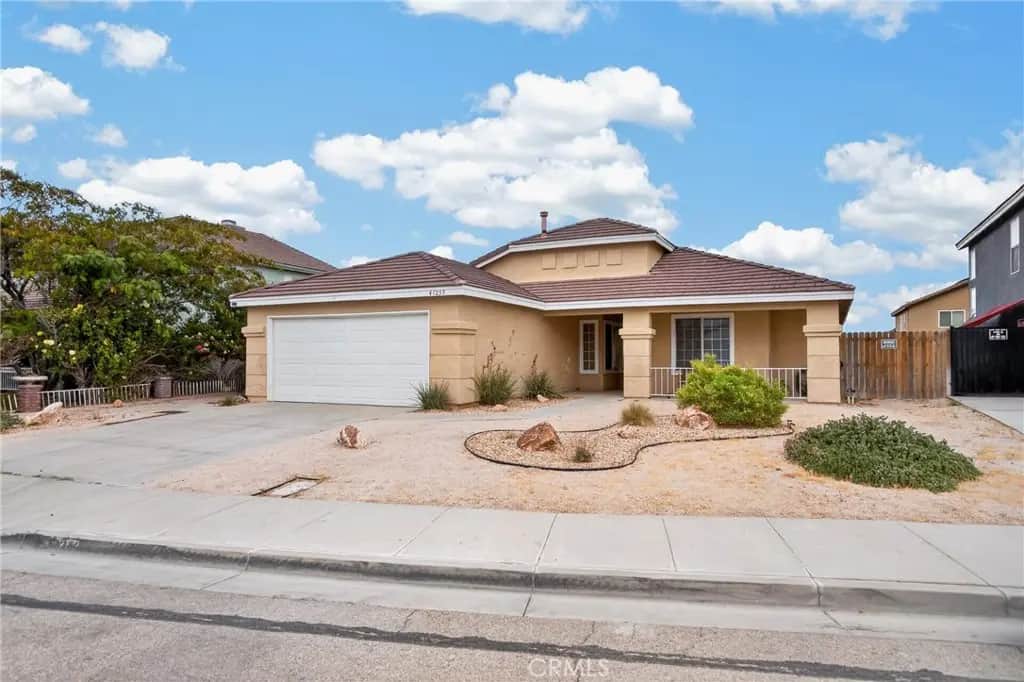 44252 Tahoe Way, Lancaster, CA — listing photo 1