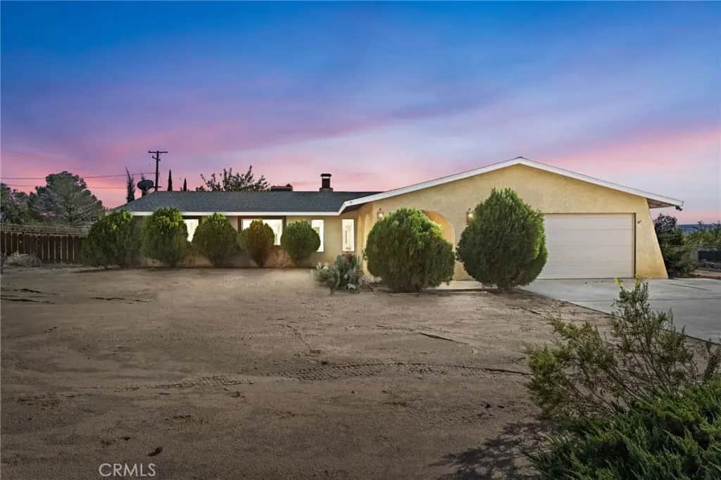 19203 Seneca Road, Apple Valley, CA — listing photo 1