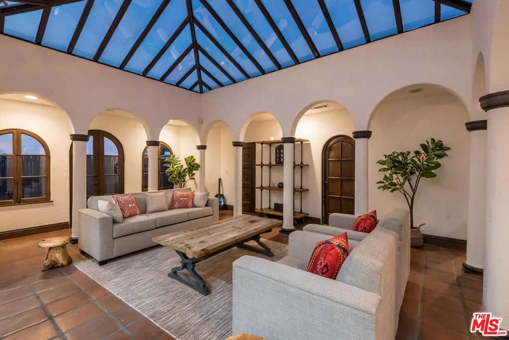 108 S Crescent Heights Blvd, Los Angeles, CA — listing photo 1