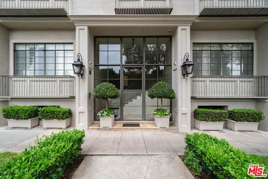 9601 Charleville Boulevard 5, Beverly Hills, CA — listing photo 1