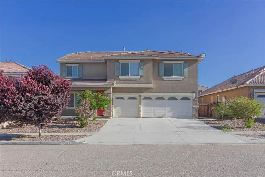 14239 Larkspur, Hesperia, CA — listing photo 1