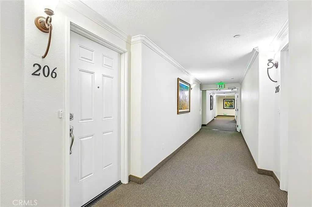 21345 Hawthorne 206, Torrance, CA — listing photo 1