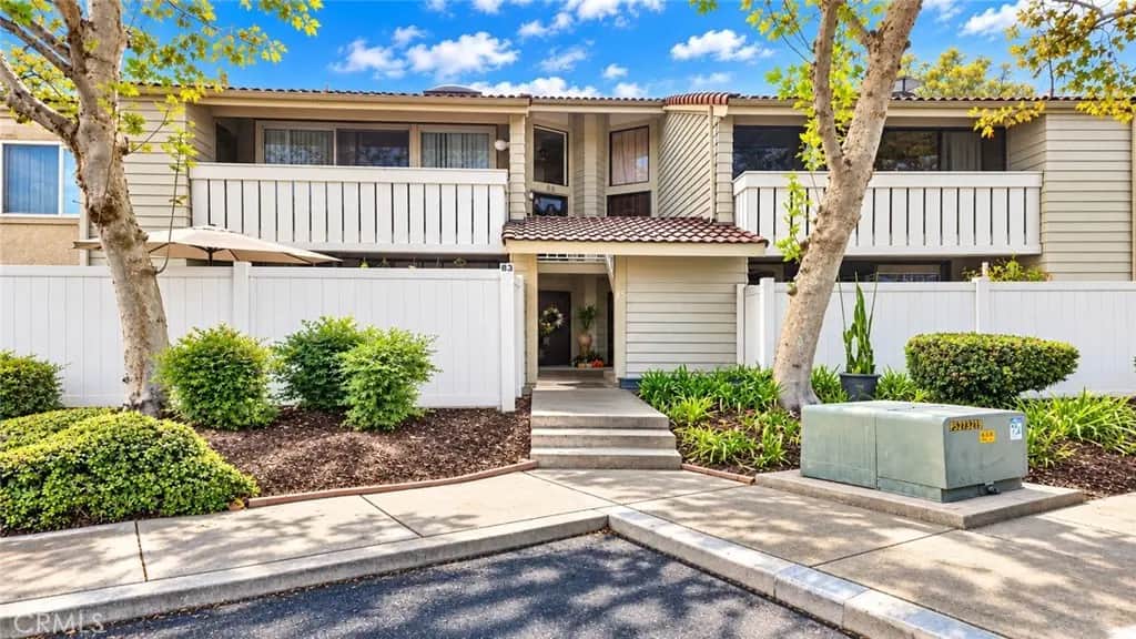 83 Town and Country Road 137, Pomona, CA — listing photo 1