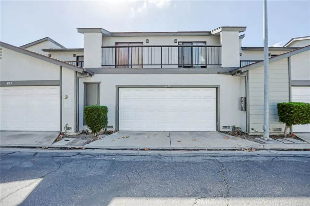833 Amberwood, Santa Ana, CA — listing photo 1
