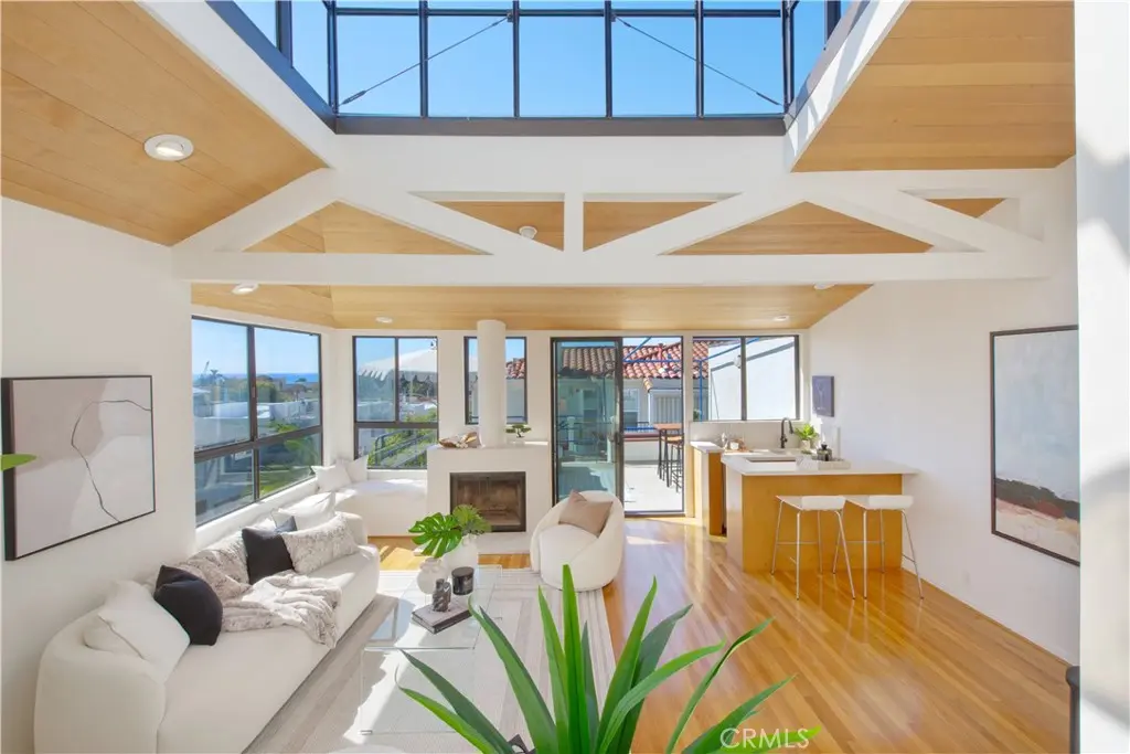 673 4th, Hermosa Beach, CA — listing photo 1