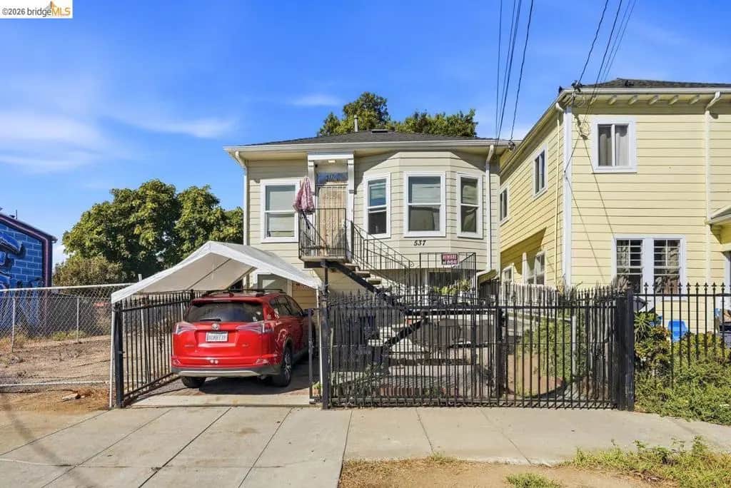 537 Chester, Oakland, CA — listing photo 1