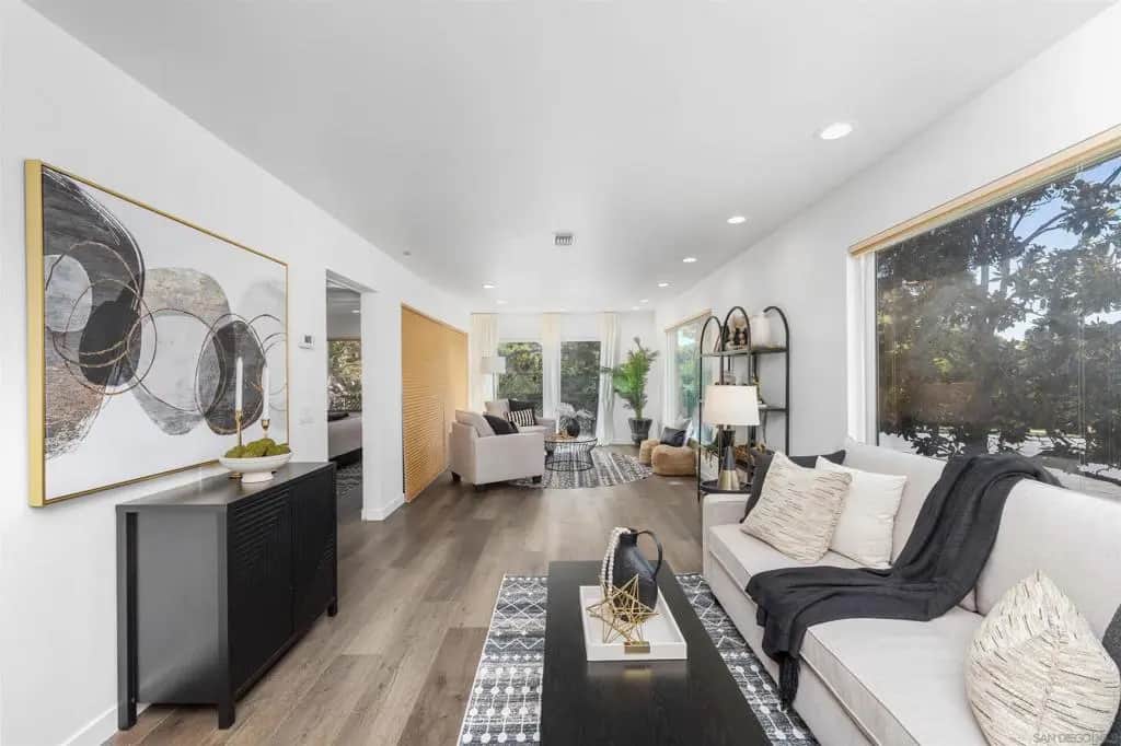 540 Hawthorn 1A, San Diego, CA — listing photo 1