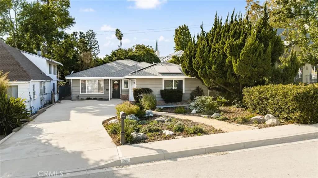 139 N Lincoln Place, Monrovia, CA — listing photo 1
