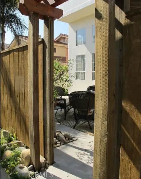 4912 Amalfi Way, Oxnard, CA — listing photo 1