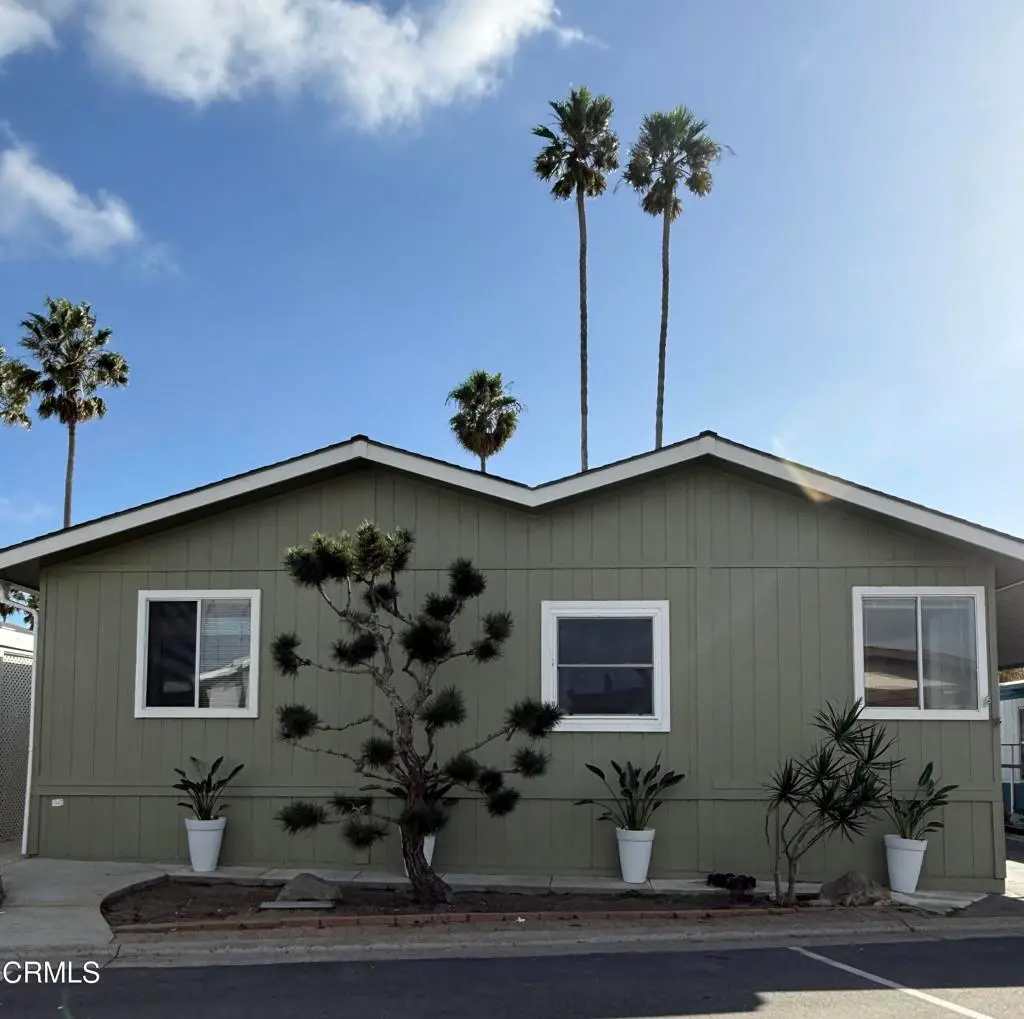 1215 Anchors Way Drive 11, Ventura, CA — listing photo 1