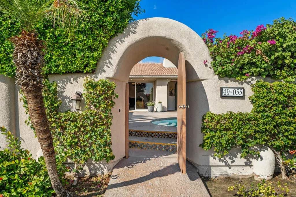 49055 Rio Arenoso, La Quinta, CA — listing photo 1