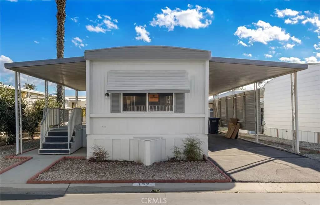 575 S Lyon Avenue 132, Hemet, CA — listing photo 1