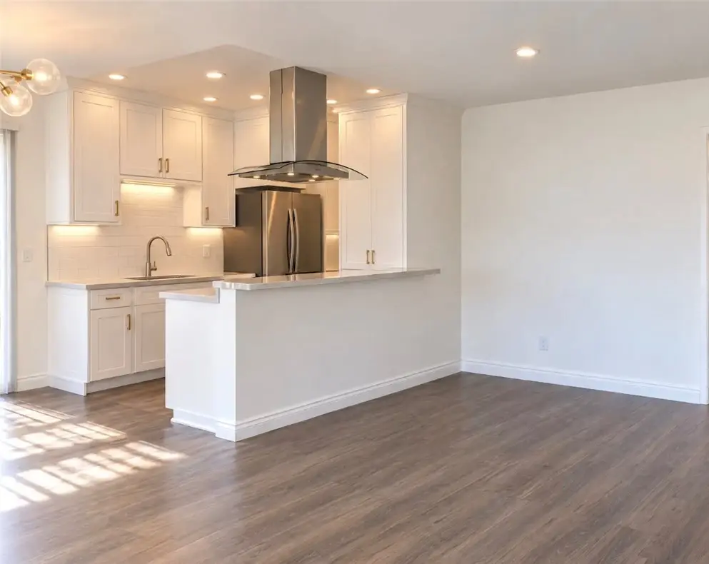 4321 Saugus, Sherman Oaks, CA — listing photo 1