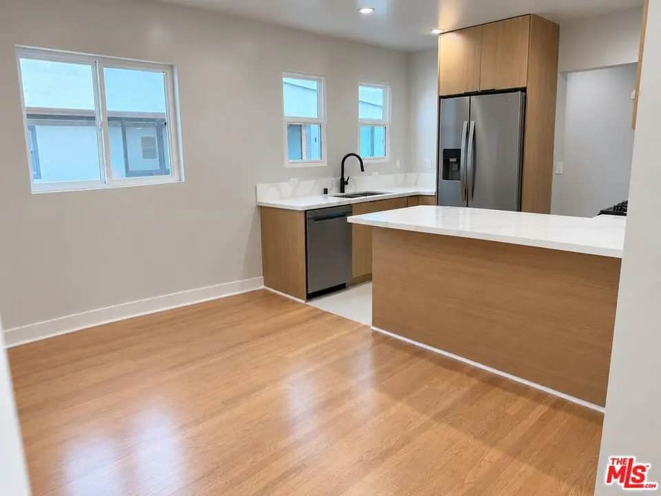 112 N Orlando Avenue, Los Angeles, CA — listing photo 1