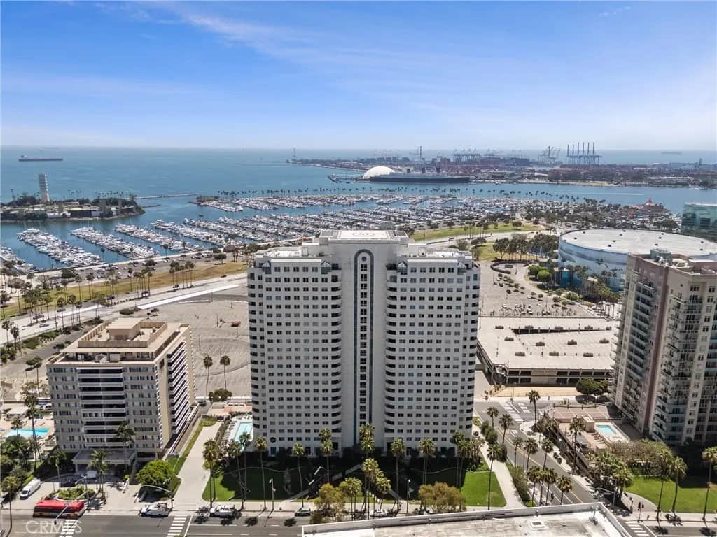 525 E Seaside Way 2003, Long Beach, CA — listing photo 1